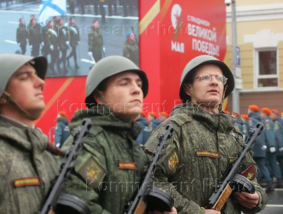 Репетиция парада победы прошла на площади Минина и Пожарского