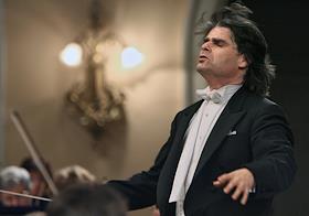 Концерт Национального филармонического оркестра России. Дирижер - Ион Марин (Австрия). В программе: Берлиоз. 'Фантастическая симфония' ('Эпизод из жизни артиста'), Брамс. Симфония № 3