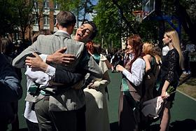 Последний звонок в 'Школа № 1251 имени генерала Шарля де Голля'