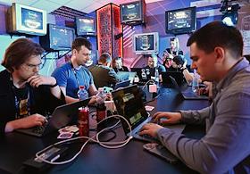 Форум по информационной безопасности Positive Hack Days в смешанном формате в спортивном комплексе 'Лужники'