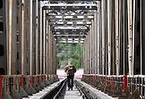 Пресс-тур по Байкало-Амурской магистрали (БАМ). Железнодорожный мост через реку Лену на перегоне Лена Восточная - Предленский в городе Усть-Куте