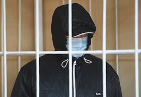 Избрание меры пресечения Филлипочкину Сергею и Целикову Александру, фигурантам уголовного дела о покушении на жизнь бизнесмена, в Октябрьском районном суде Новосибирска. Обвиняемые в расстреле бизнесмена на улице Ипподромской в Новосибирске отправлены в СИЗО до декабря 2024 года