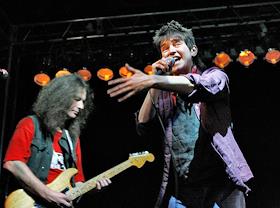 Совместный концерт групп 'Умка' и 'Броневик' в клубе 'IKRA'