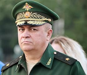 Акция 'Свеча памяти', приуроченная ко Дню памяти и скорби, у стен строящегося Главного храма Южного военного округа