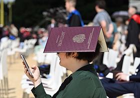 Церемония вручения дипломов с отличием выпускникам Московского государственного университета (МГУ) имени М.В.Ломоносова в главном здании МГУ