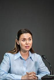 Молдавская журналистка Наталья Морарь во время брифинга, на котором она объявила о своем намерении баллотироваться на пост президента Молдовы как независимый кандидат