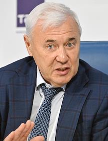 Пресс-конференция председателя Комитета Государственной Думы по финансовому рынку Анатолия Аксакова, посвященная итогам работы Комитета в весеннюю сессию и планам на осеннюю сессию 2024 года в пресс-центре ТАСС