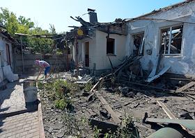 Последствия обстрела Макеевки в ДНР, в результате которого пострадало несколько домовладений