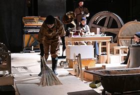 Пресс-показ спектакля 'Сон в русскую ночь' в постановке режиссера Петра Айду на Малой сцене Московского академического театра имени Владимира Маяковского