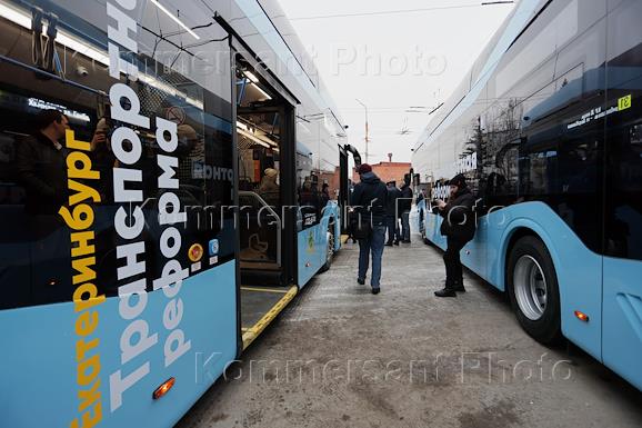 Презентация новых троллейбусов модели «Синара - 6254» в Орджоникидзевском троллейбусном депо в Екатеринбурге