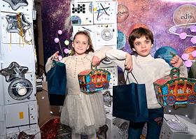 Новогодняя елка благотворительного фонда 'Друзья' 'Просто космос' в гостинице The Carlton Moscow