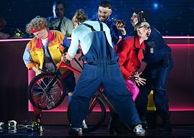 Премьера спектакля '12 клоунов в поисках счастья' в Театре на Цветном