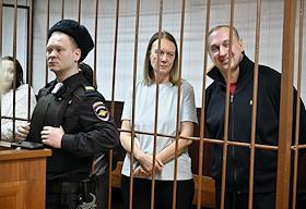 Оглашение приговора бывшему руководителю департамента развития фармацевтической и медицинской промышленности Минпромторга Ольге Колотиловой, ее заместителю Ольге Покидышевой и их предполагаемым сообщникам, им инкриминируется хищение 450 млн руб., выделенных на реализацию госпрограммы «Фарма-2020» в Таганском суде