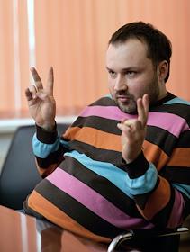 Валентин Коржов, директор по развитию компании 'UPECO'. Владислав Хитров, директор по маркетингу компании 'UPECO' в офисе компании на территории Московского Судостроительного Завода