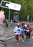 XI Moscow Half Marathon. A 21.1 km race from the University Square of Moscow State University to the Grand Sports Arena of the Luzhniki sports complex