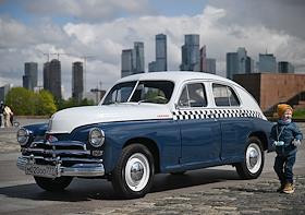 Старт ретроралли 'Победа', приуроченного к 80-летию Победы в Великой Отечественной войне, в Парке Победы на Поклонной горе