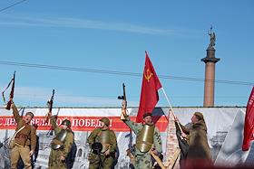 Репетиция военного парада, посвященного 80-й годовщине Победы в Великой Отечественной войне, на Дворцовой площади