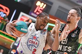 Единая лига ВТБ по баскетболу. Полуфинал. Матч между командами УНИКС (Казань)- ЦСКА (Москва) на спортивной арене 'Баскет-холл'