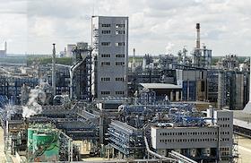 Завод 'Казаньоргсинтез'. Жанровые фотографии
