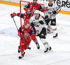 Фонбет - Континентальная хоккейная лига (КХЛ) - плей-офф. Чемпионат сезона 2024/25. Финал. 5-й матч. Матч между командами 'Локомотив' (Ярославль) - 'Трактор' (Челябинск) в Универсальном культурно-спортивном комплексе 'Арена-2000. Локомотив'