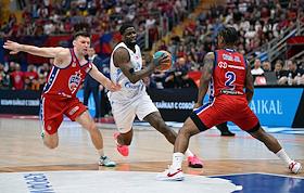 Единая лига ВТБ по баскетболу. Матч между командами ЦСКА (Москва) - 'Зенит' (Санкт-Петербург) на стадионе 'Мегаспорт'