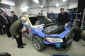 Презентация активных систем безопасности автомобиля Volvo S80