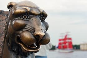 Первая репетиция торжества 'Алые Паруса' в акватории Невы