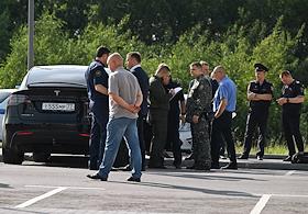 Ситуация в парке Малевича в поселке Ромашково, где в личном автомобиле было обнаружено тело бывшего министра транспорта России Романа Старовойта