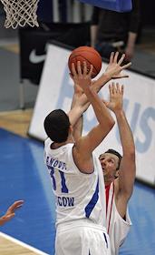 Матч Кубка  УЛЕБ по баскетболу 'Динамо'(Москва) - 'Лукойл Академик' в Спортивно-оздоровительном центре (СОЦ) 'Крылатское'. 
