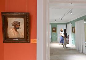 Выставка «Восток в картинах В.В. Верещагина» открылась в музее Верещагиных на улице Социалистической. В экспозиции 28 работ из собрания Третьяковской галереи, одна работа — из частной коллекции. Череповец