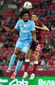 Мир Российская Премьер-Лига (РПЛ) 2025/2026. 2-й тур. Матч между командами 'Рубин' (Казань) - 'Зенит' (Санкт-Петербург)  на стадионе 'Ак Барс Арена'