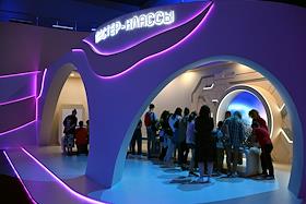 Фестиваль 'Территория будущего Москва 2030' в Гостином дворе. Выставка 'Бесконечное развитие с вечными ценностями', посвященная четырем главным жизненным ценностям: любви, здоровью, знаниям и технологиям