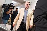 Consideration of the criminal case against the former head of the Admiralty District of St. Petersburg, Sergei Overchuk, and businessman Evgeny Lugansky, accused under articles on receiving (Part 6, Article 290 of the Criminal Code of the Russian Federation) and giving (Part 5, Article 291 of the Criminal Code of the Russian Federation) a bribe on an especially large scale, in the Leninsky District Court