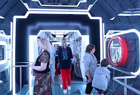 Интерактивная выставка 'Та самая Москва' в рамках форума-фестиваля 'Территория будущего. Москва 2030' в Центральном выставочном зале 'Манеж'