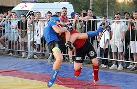 Турнир по панкратиону в рамках фестиваля спорта, музыки и самовыражения Ultra100 в Волжском