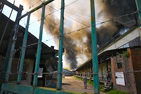 Пожар на складе на улице Звездная