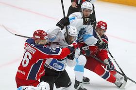 Кубок мэра Москвы по хоккею. Матч между командами ЦСКА (Москва) и 'Динамо' (Минск) на стадионе 'Мегаспорт'