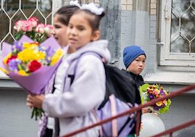 Торжественная линейка по случаю Дня Знаний в ГБОУ школа № 341 Невского района в Санкт-Петербурге