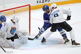 Кубок мэра Москвы по хоккею. Матч между командами 'Динамо' (Москва) и 'Шанхай Дрэгонс' (Шанхай) на стадионе 'Мегаспорт'