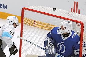 Кубок мэра Москвы по хоккею. Матч между командами 'Динамо' (Москва) и 'Динамо' (Минск) на стадионе 'Мегаспорт'