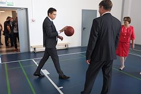 Празднование Дня знаний в Анкудиновской средней школе, построенной в ЖК Анкудиновский парк