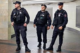 Единый день голосования. Участок для голосования на станции метро Курская