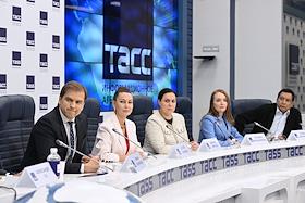 Пресс-конференция, посвященная проведению форума-фестиваля 'Российская креативная неделя' 25-27 сентября в Москве на площадке Национального центра 'Россия' и стратегии развития креативной экономики России до 2036 года, в пресс-центре ТАСС