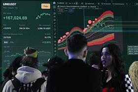 VII ежегодный форум по криптовалютам и блокчейн-технологиям Crypto Summit 2025 в концертном зале 'МТС Live Холл Москва'