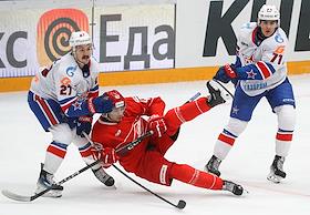 Континентальная Хоккейная Лига (КХЛ). Матч между командами 'Спартак' (Москва) - СКА (Санкт-Петербург) на стадионе 'Мегаспорт'