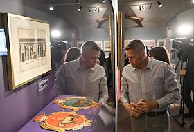 Пресс-показ выставки 'Последний триумф Петра Великого. Впереди вечность' в Музее Московского Кремля