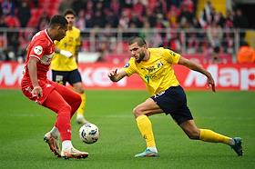 Мир Российская Премьер-Лига (РПЛ) 2025/2026. 12-й тур. Матч между командами 'Спартак' (Москва) - 'Ростов' (Ростов-на-Дону) на стадионе 'Лукойл Арена'