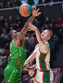 Единая лига ВТБ по баскетболу. Матч между командами УНИКС (Казань) - 'Локомотив-Кубань' (Краснодар) на спортивной арене 'Баскет-холл'