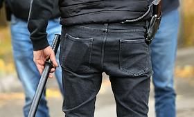 Следственные действия на месте преступления возле гимназии № 94