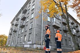 Провал грунта на улице Харченко